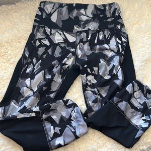 C9 Champion monochromatic patterned leggings XS